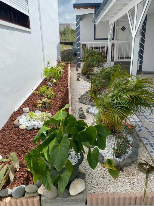Bungalow Tafial Vue Sur Mer Sainte-Anne  Exterior foto